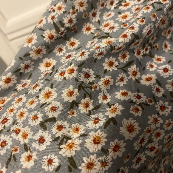 Floral pleated midi skirt - Picture 7 of 8